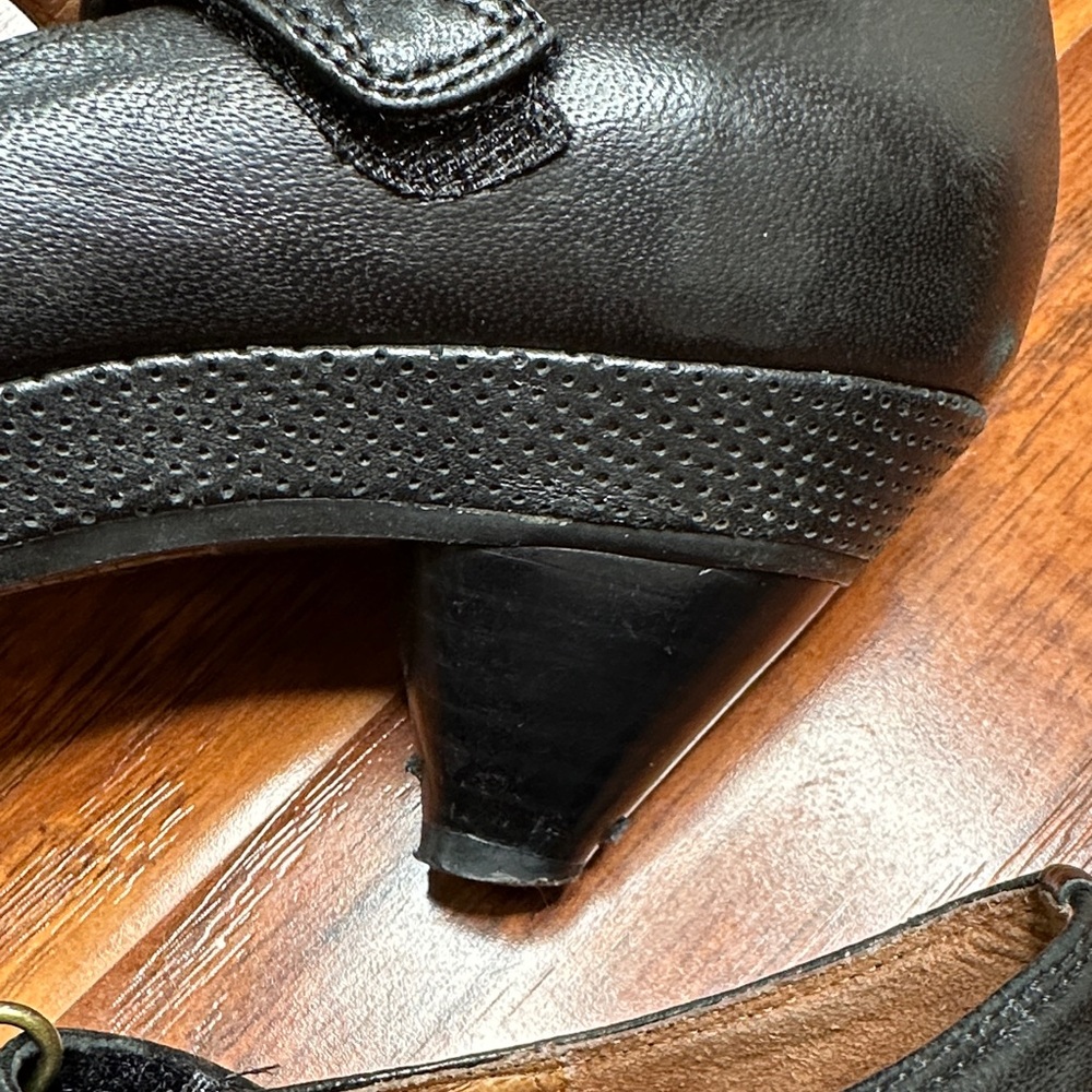 Miz Mooz Black Open-Toe Heels Size 7.5 - Picture 5 of 9